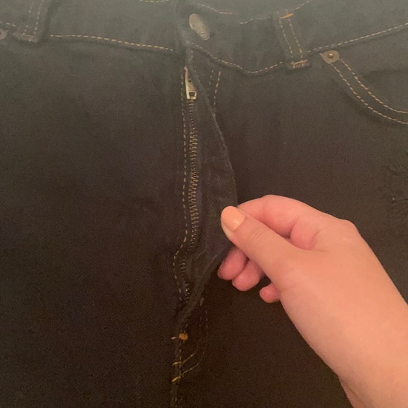 Levi’s Vintage White Label/Tag Repurposed Black Distressed Denim Shorts - Picture 7 of 15